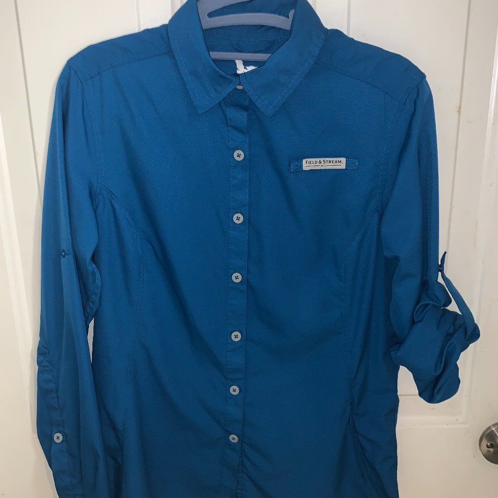 Field and Stream Womens long sleeve Fishing Shirt w/ Pocket!